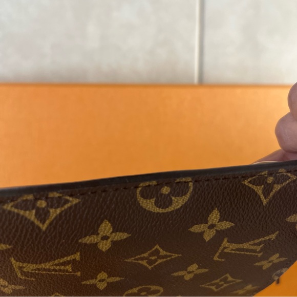 Authentic Louis Vuitton neverfull cloth clutch bag - Picture 7 of 9